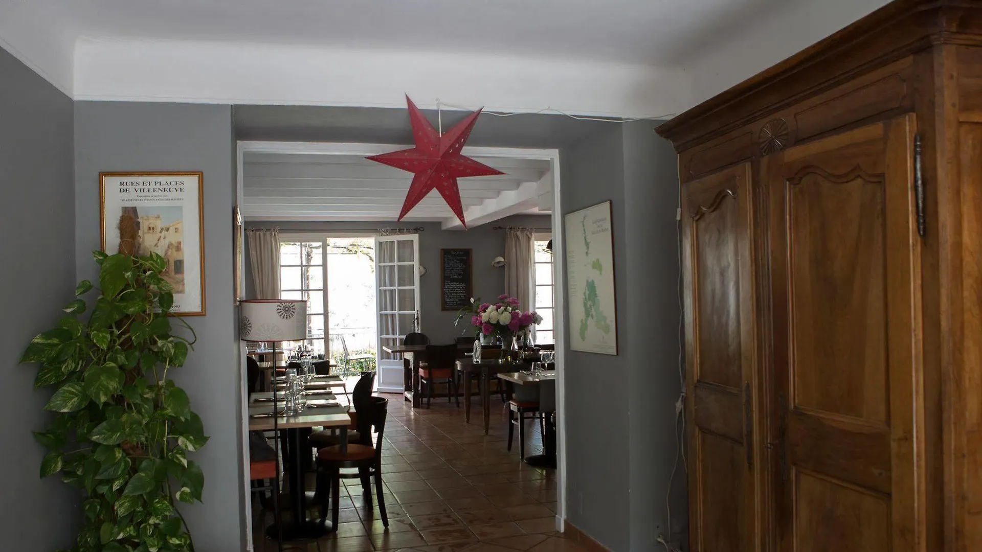 ***  Les Jardins De La Livree Bed & Breakfast Villeneuve-les-Avignon France