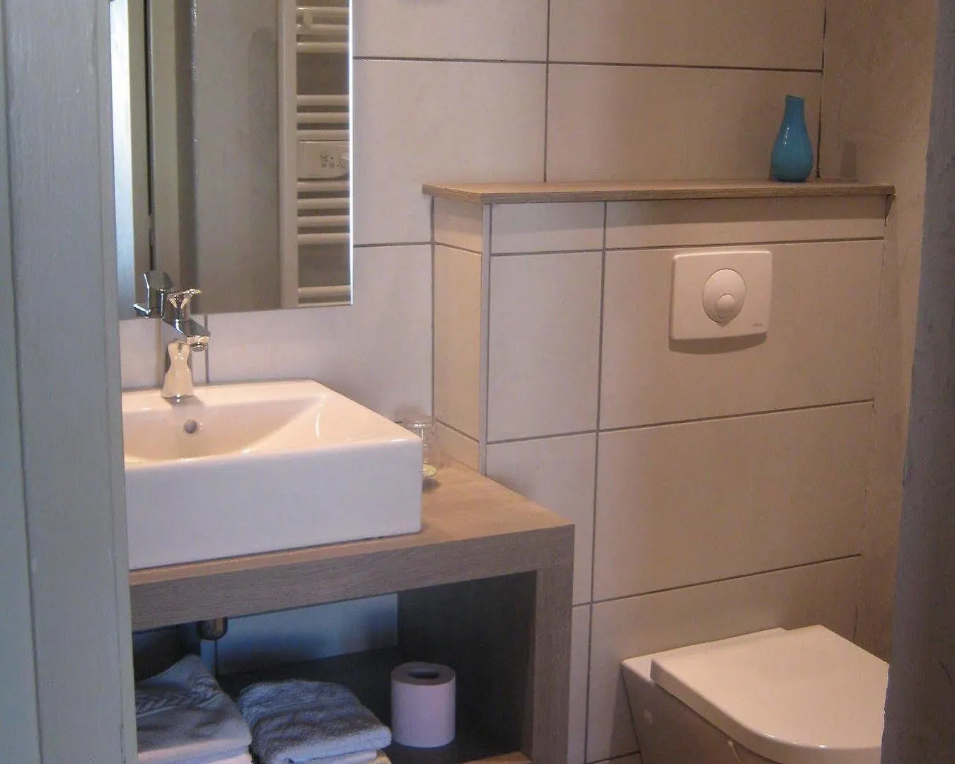 ***  Les Jardins De La Livree Bed & Breakfast Villeneuve-les-Avignon France