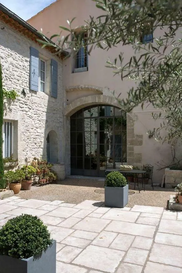 Les Jardins De La Livree Bed & Breakfast Villeneuve-les-Avignon 3*,